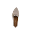 Babouche Lifestyle Beige spiss loafer i semsket skinn med gullstuds